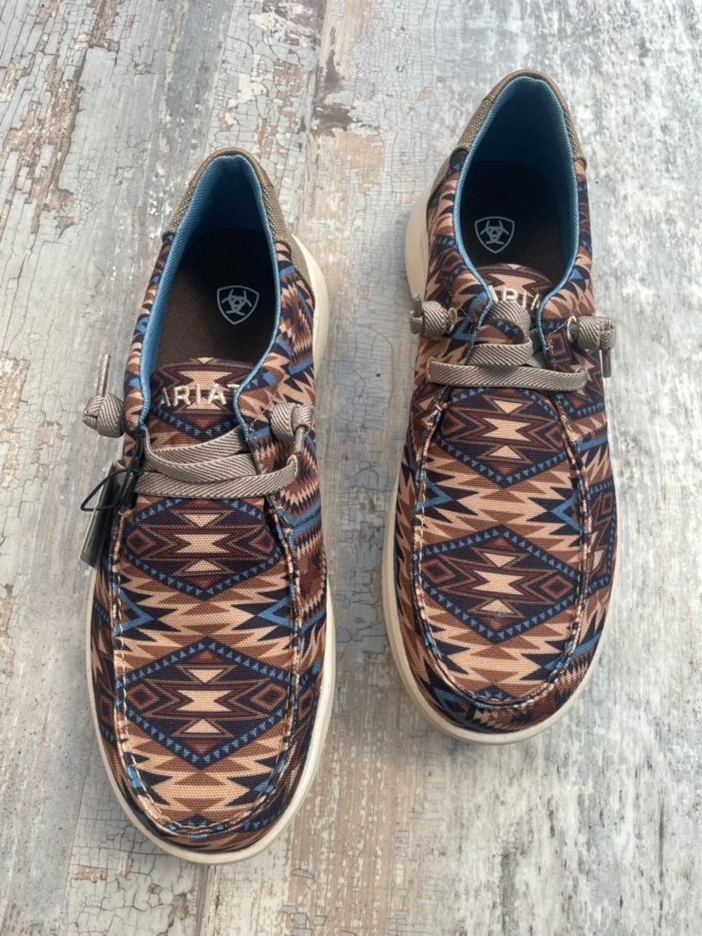 NWT Men’s Ariat Hilo Dusty Blue Southwest/Tan Shoes